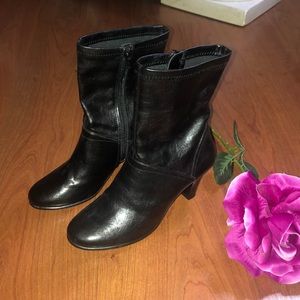 Black heeled ankle boots